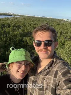 Roommate looking Orlando, FL, $2000