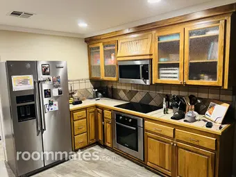 Room for rent in Baton Rouge, LA $800, house