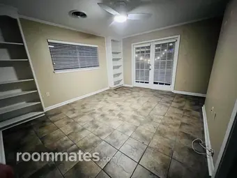 Room for rent in Baton Rouge, LA $800, house