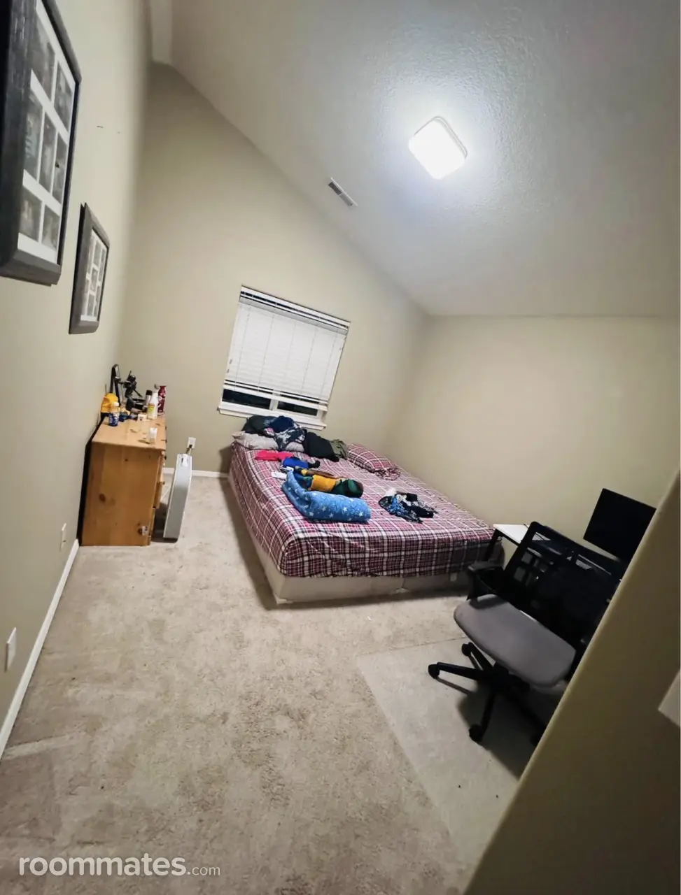 Profile photo 3 of 8