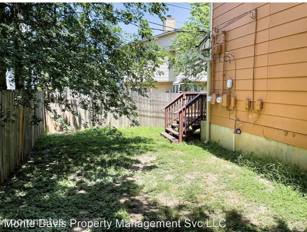 Profile photo 10 of 13