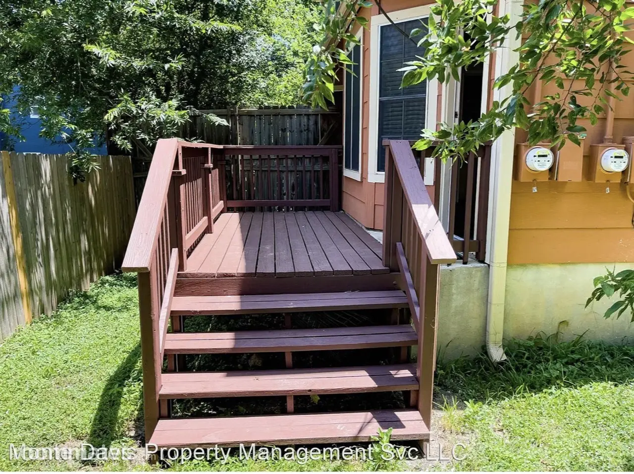 Profile photo 3 of 13