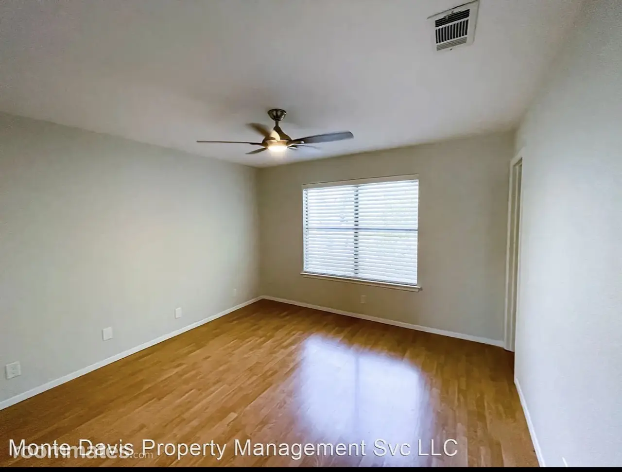 Profile photo 4 of 13