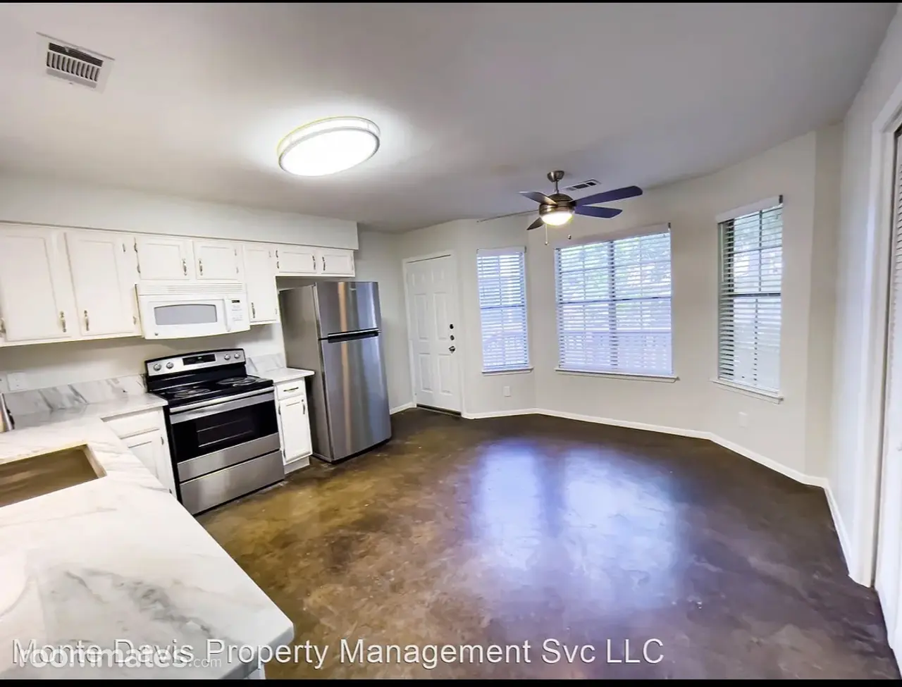 Profile photo 8 of 13