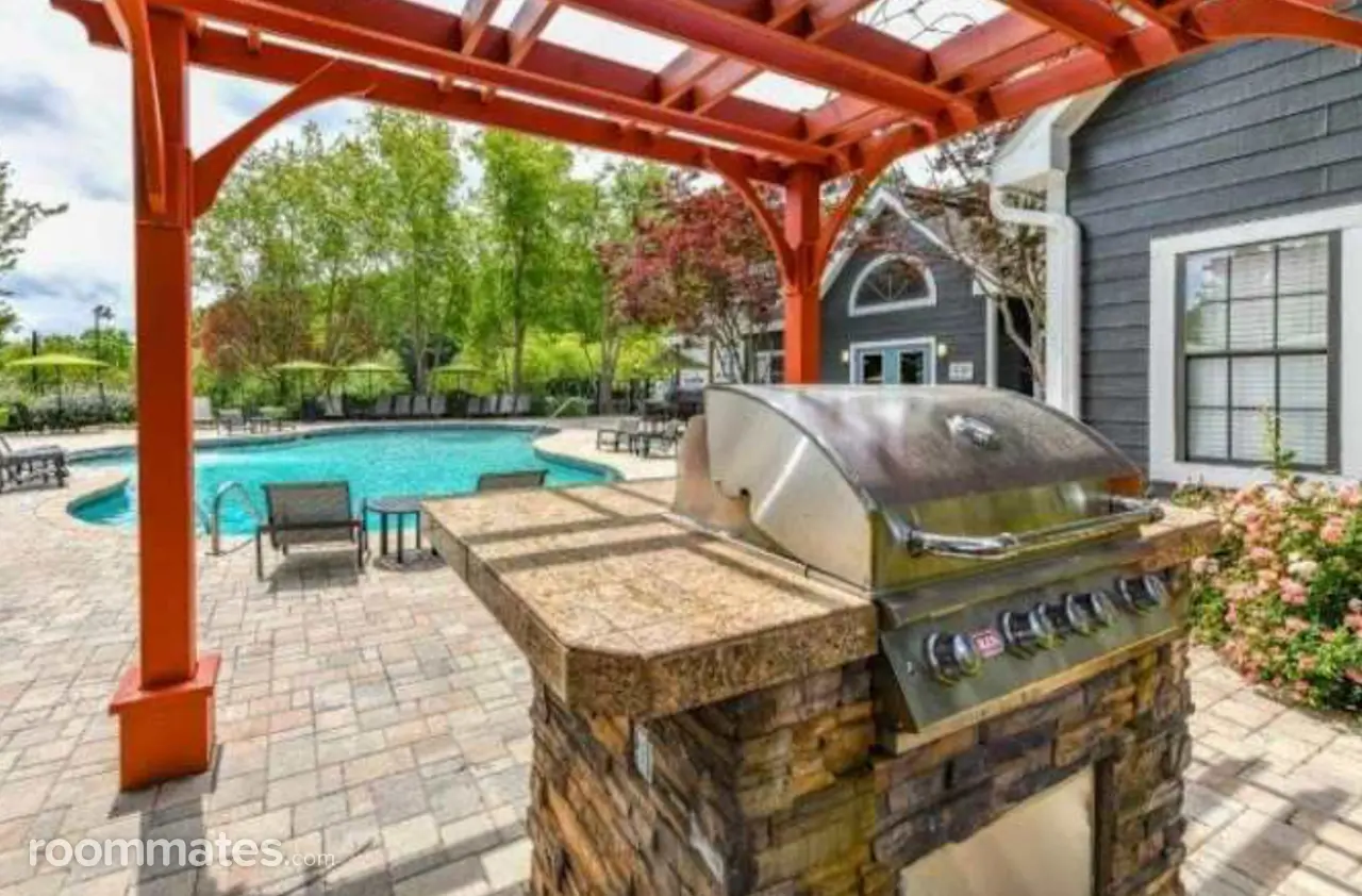 Profile photo 7 of 9