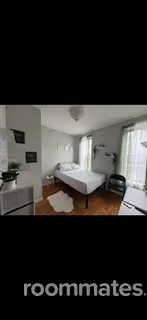 Room for rent in New York, NY $1400, townhouse