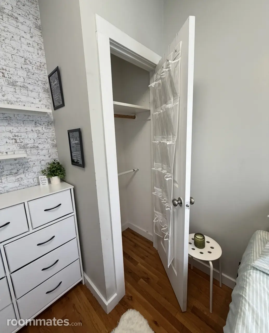 Profile photo 5 of 9