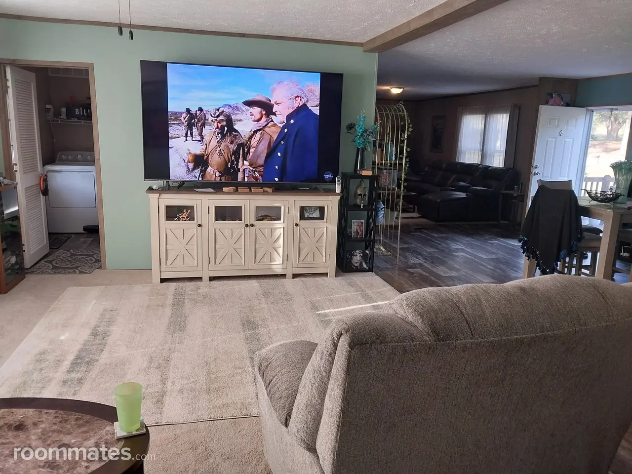 Profile photo 3 of 4