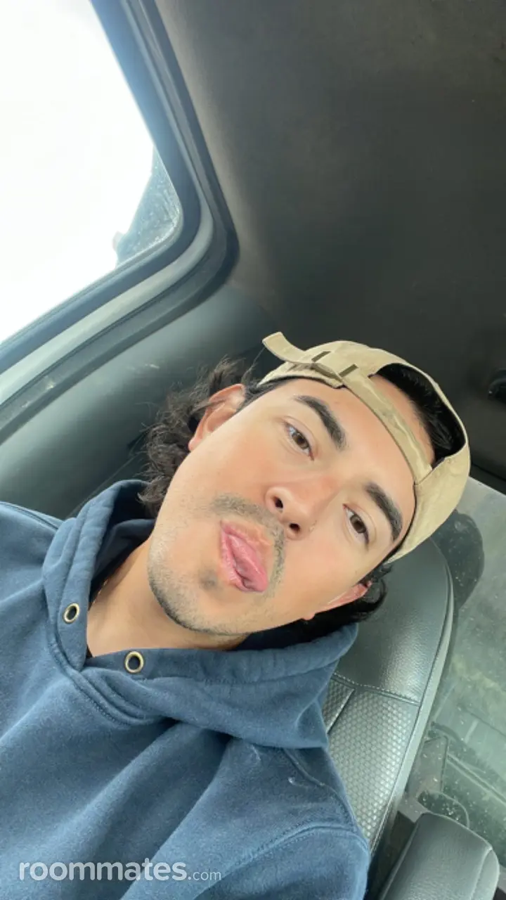 Profile photo 4 of 4