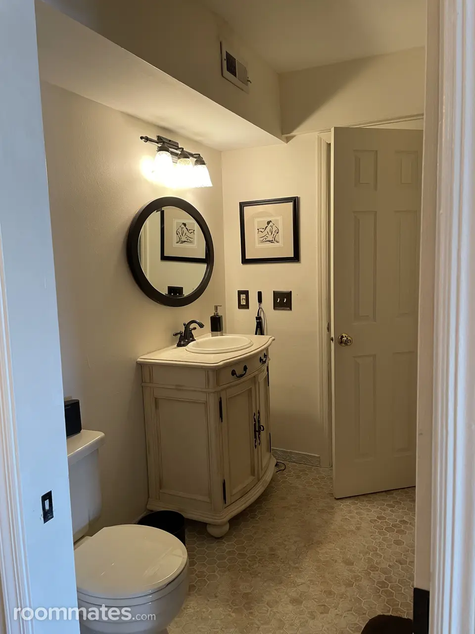 Profile photo 5 of 9