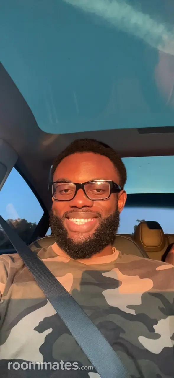 Profile photo 1 of 1