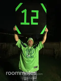 Roommate looking Tacoma WA, $700