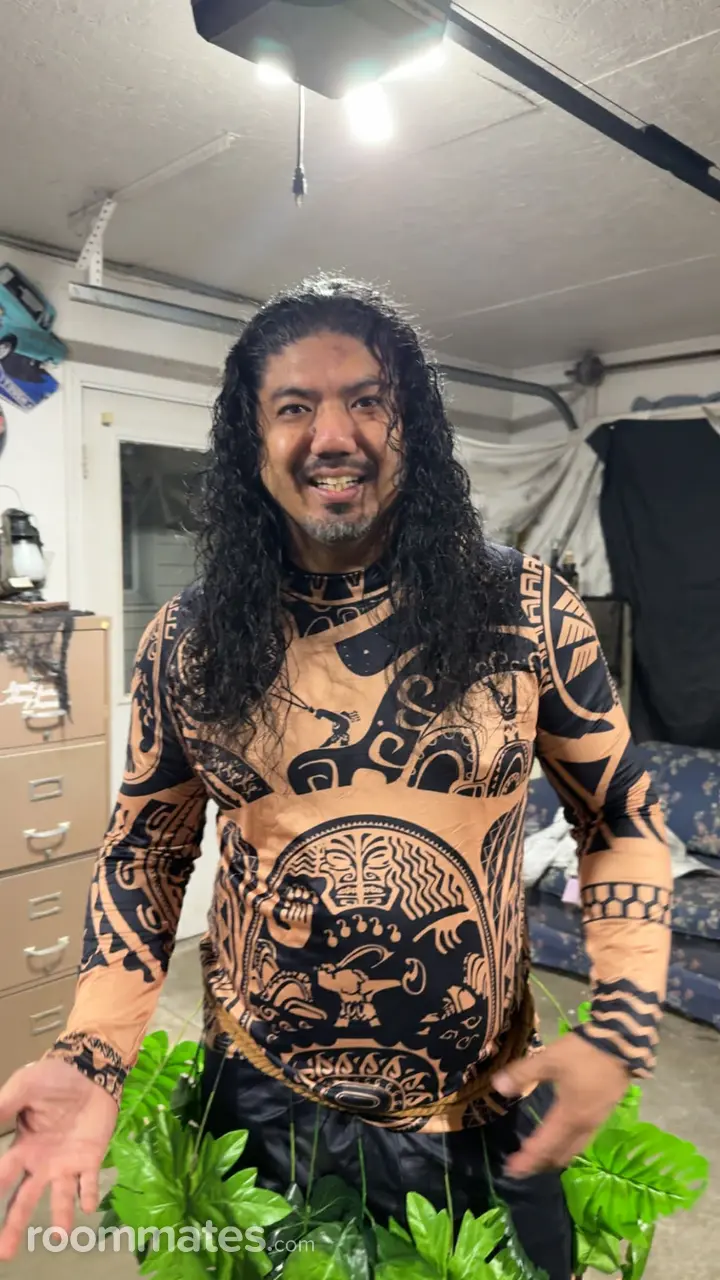 Profile photo 1 of 3