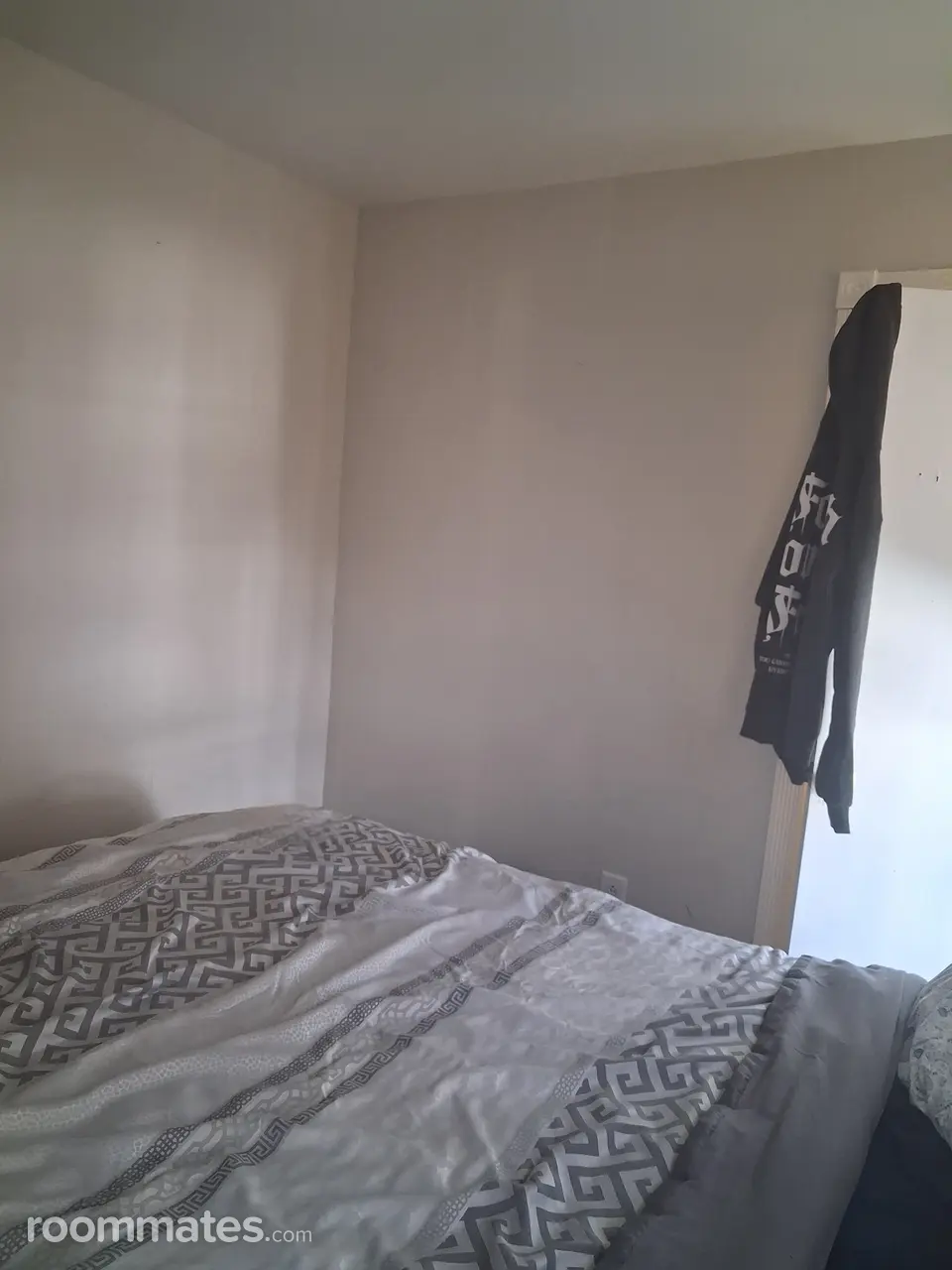 Profile photo 3 of 17