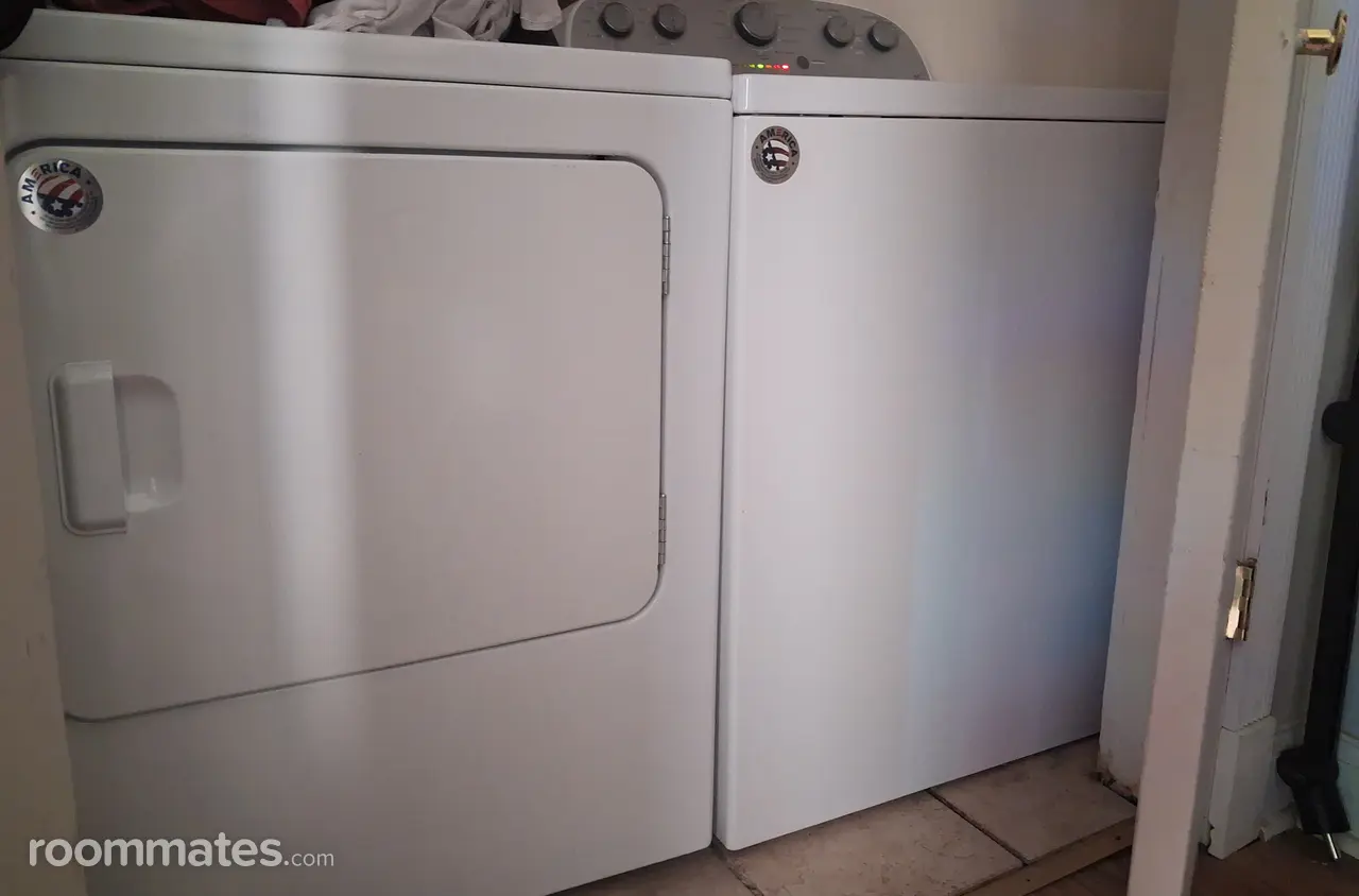 Profile photo 10 of 17