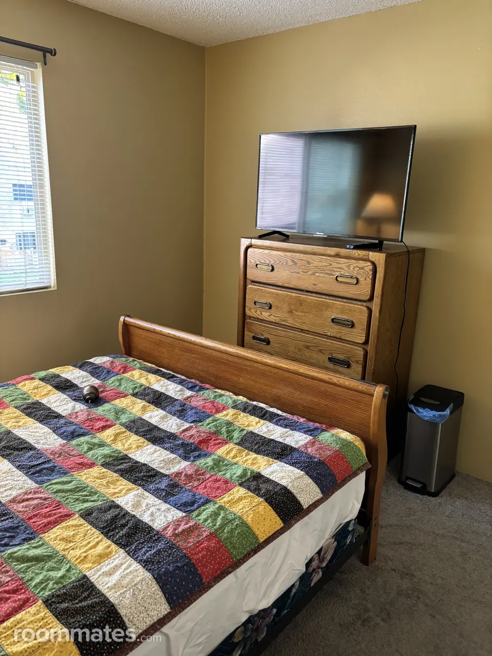 Profile photo 1 of 4