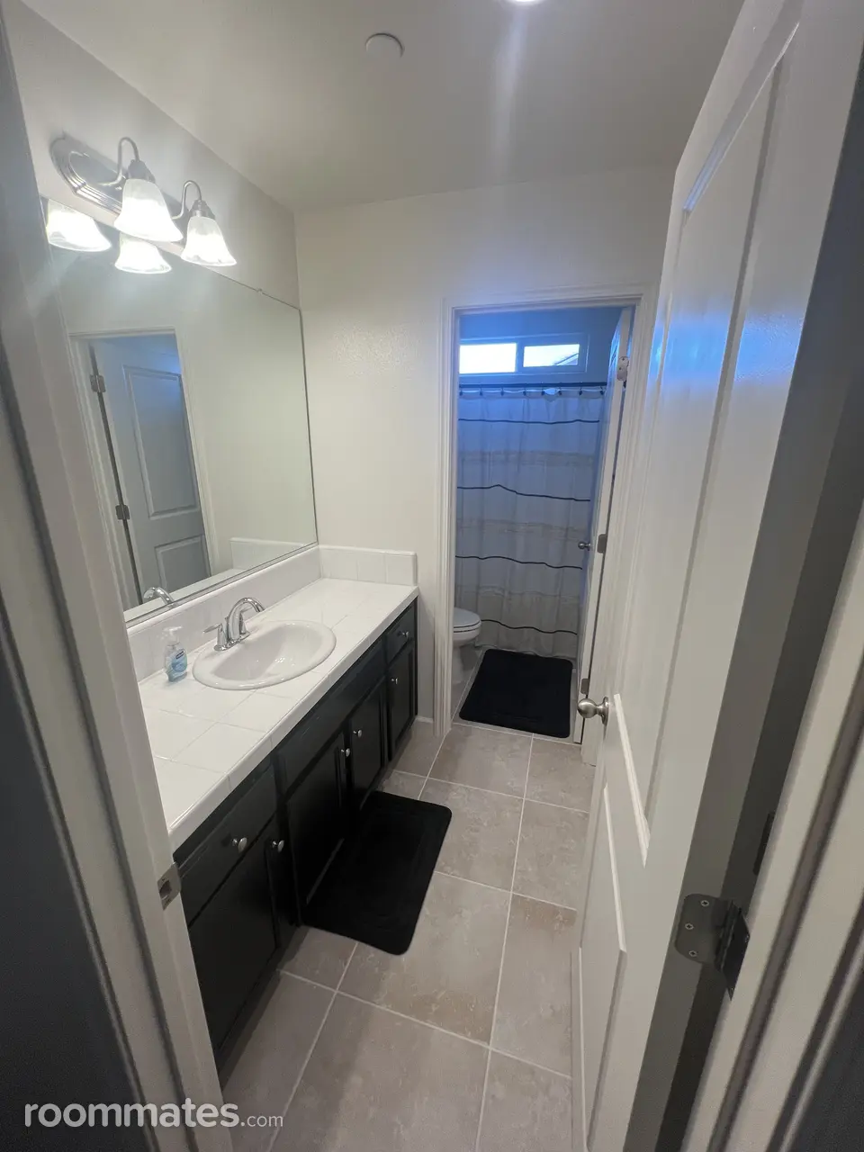 Profile photo 3 of 6