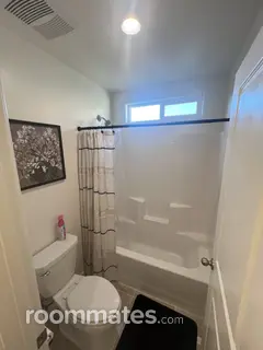 Room for rent in Fresno, CA $850, house