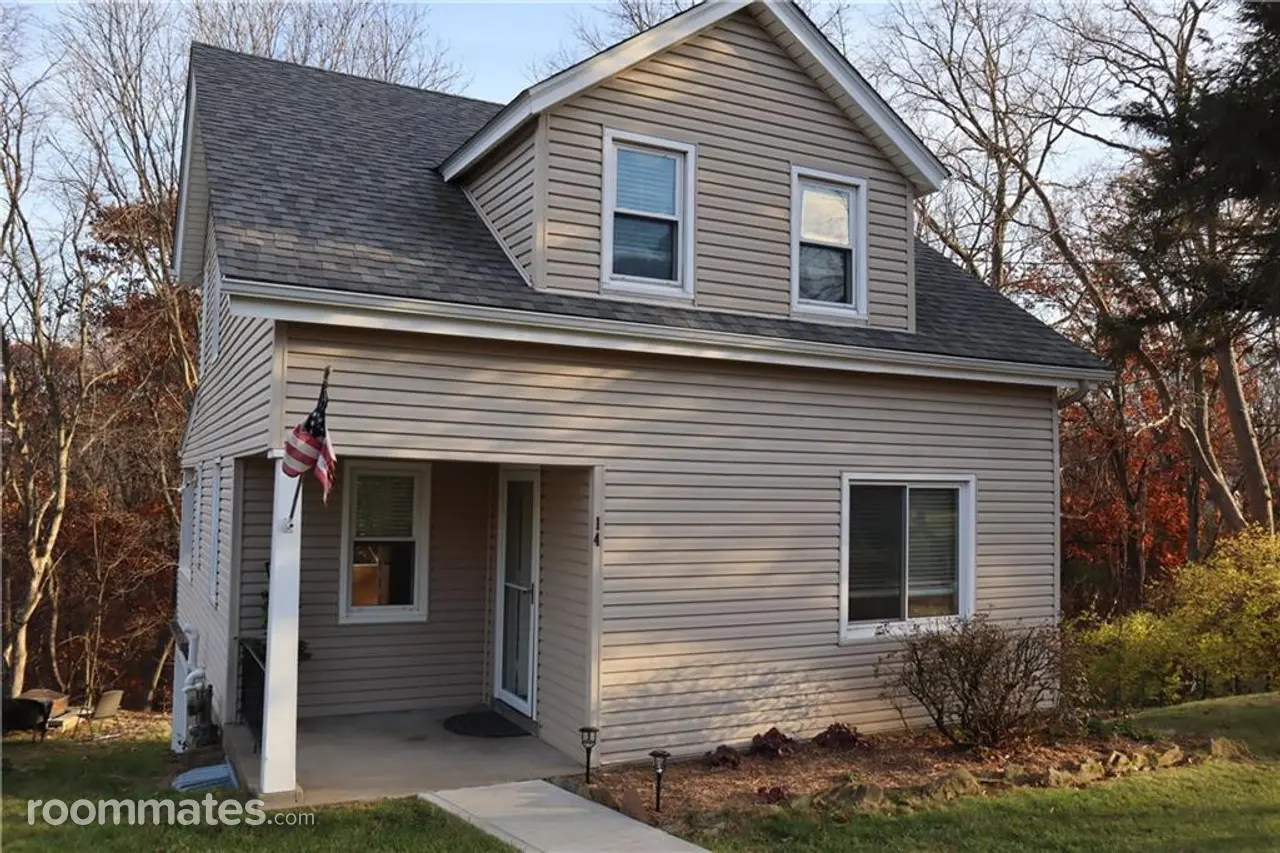 Profile photo 4 of 10