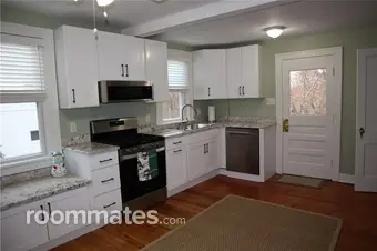 Room for rent in Carnegie, PA $900, house