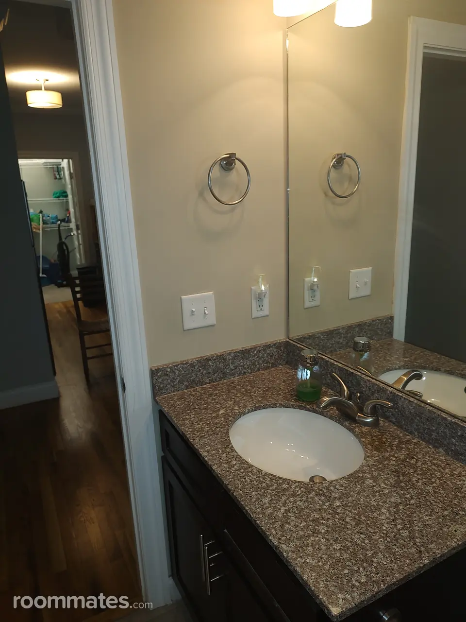 Profile photo 6 of 10