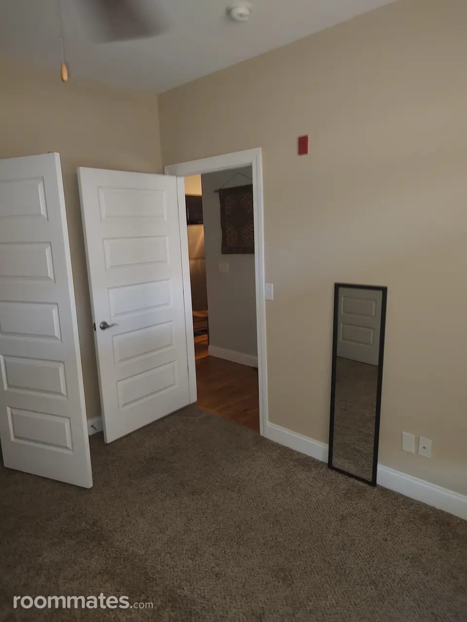 Profile photo 4 of 10