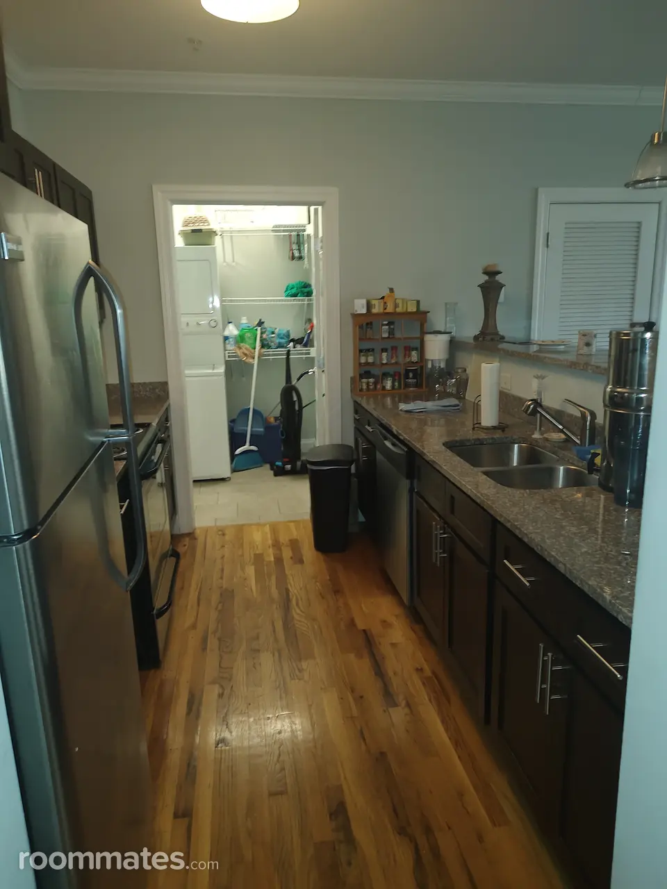 Profile photo 8 of 10