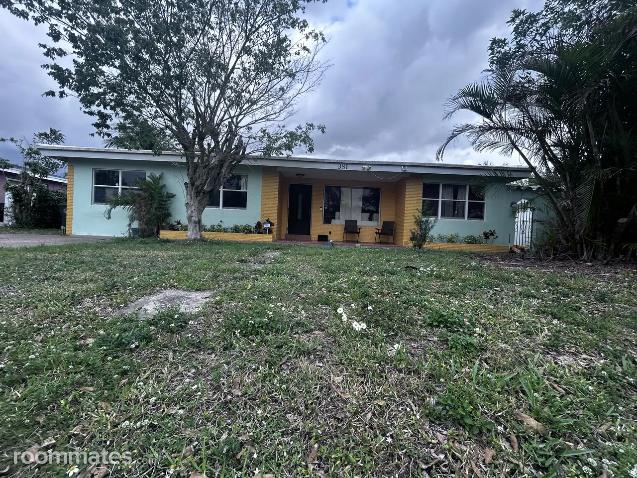 Profile photo 9 of 10