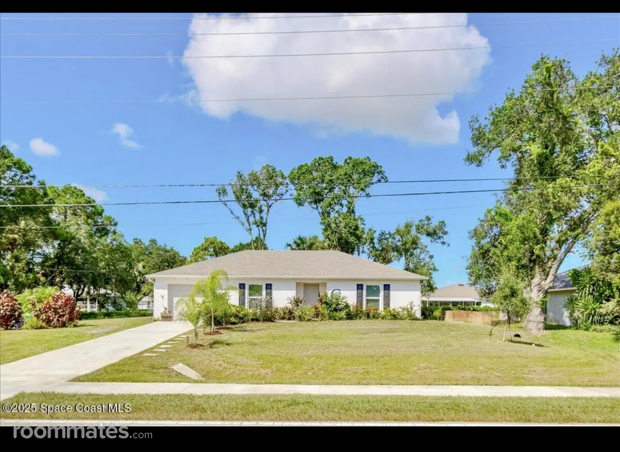 Profile photo 7 of 10