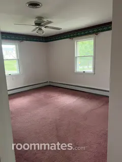 Room for rent in Mount Airy, MD $700, house