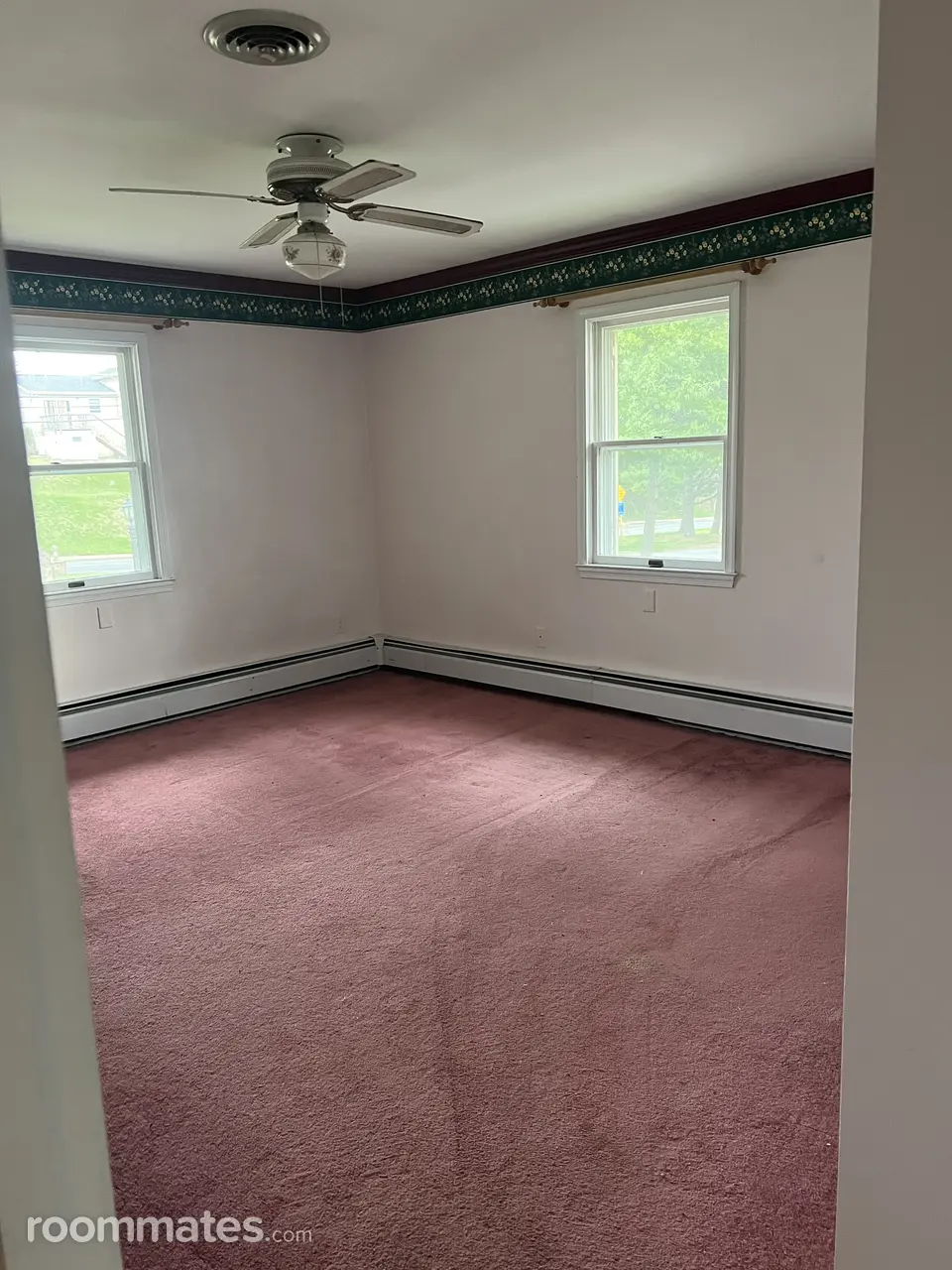 Profile photo 1 of 10