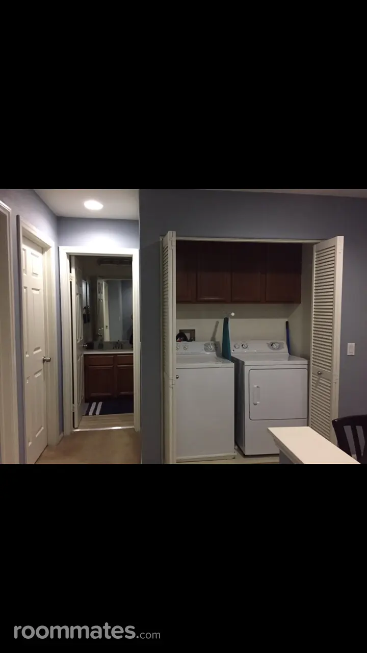 Profile photo 5 of 10