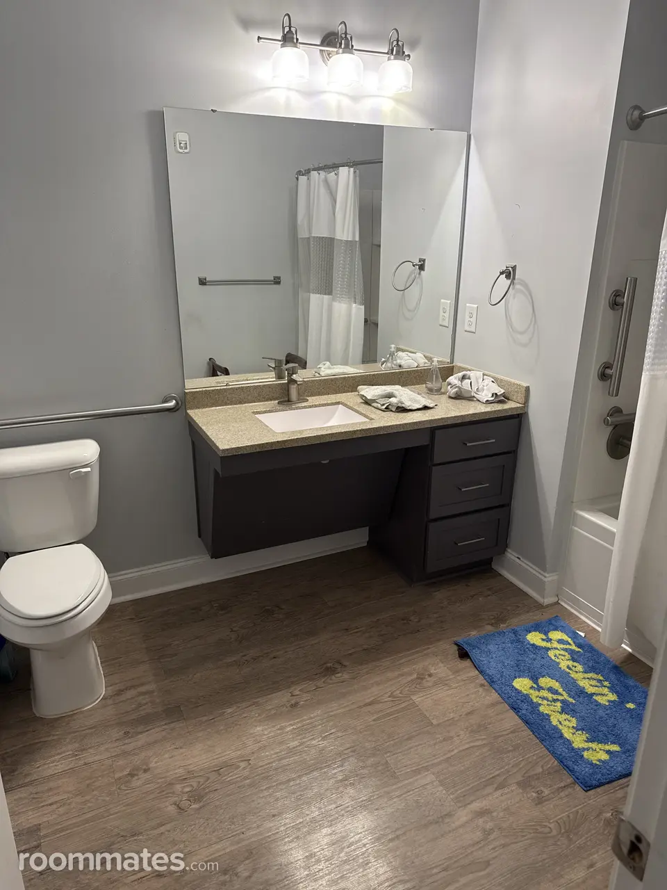 Profile photo 3 of 13