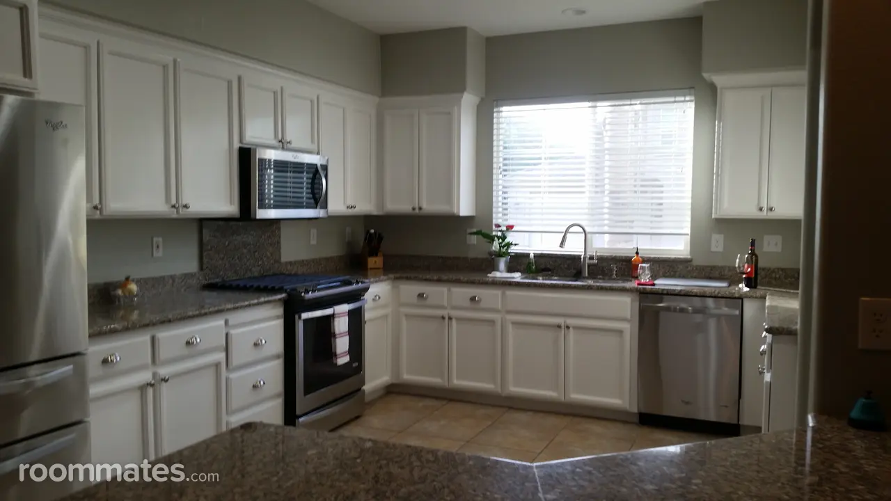 Profile photo 3 of 6