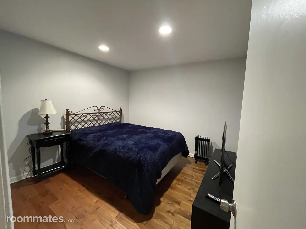 Profile photo 3 of 11