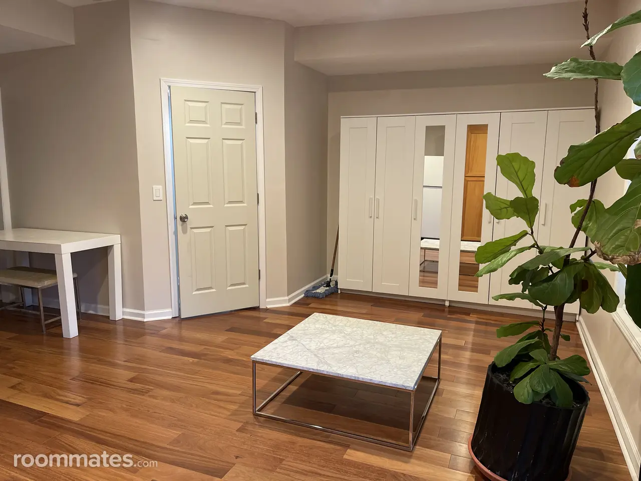 Profile photo 5 of 11