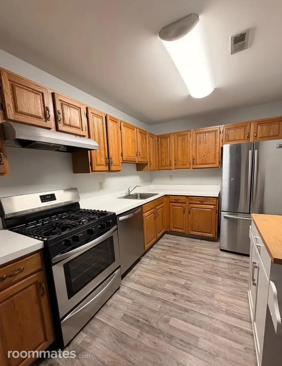 Profile photo 1 of 4