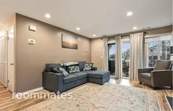 Room for rent in Woodbury, NJ $800, townhouse