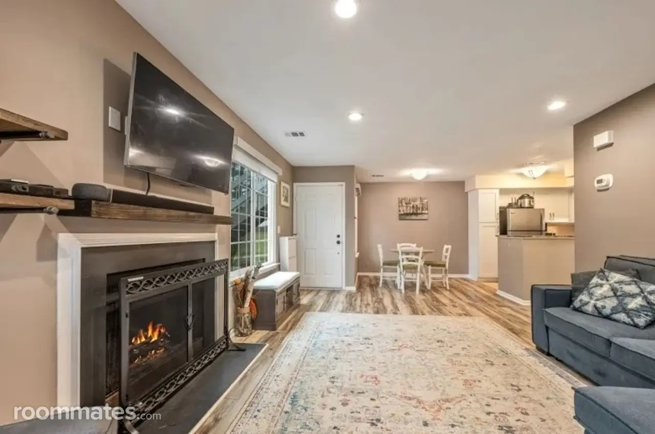 Profile photo 6 of 7