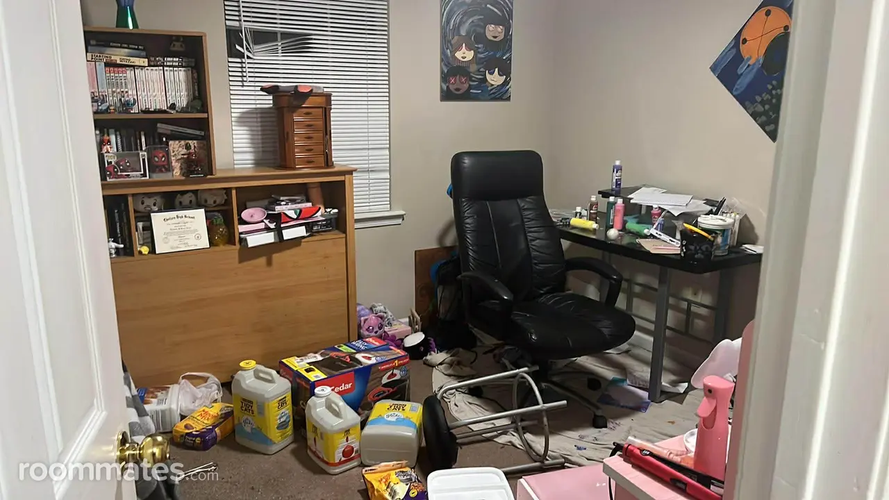 Profile photo 5 of 6