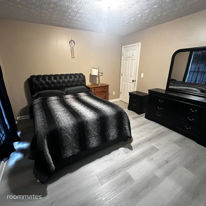 Room for rent in Lithonia, GA $800, house