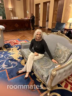 Roommate looking Valencia, CA, $1400