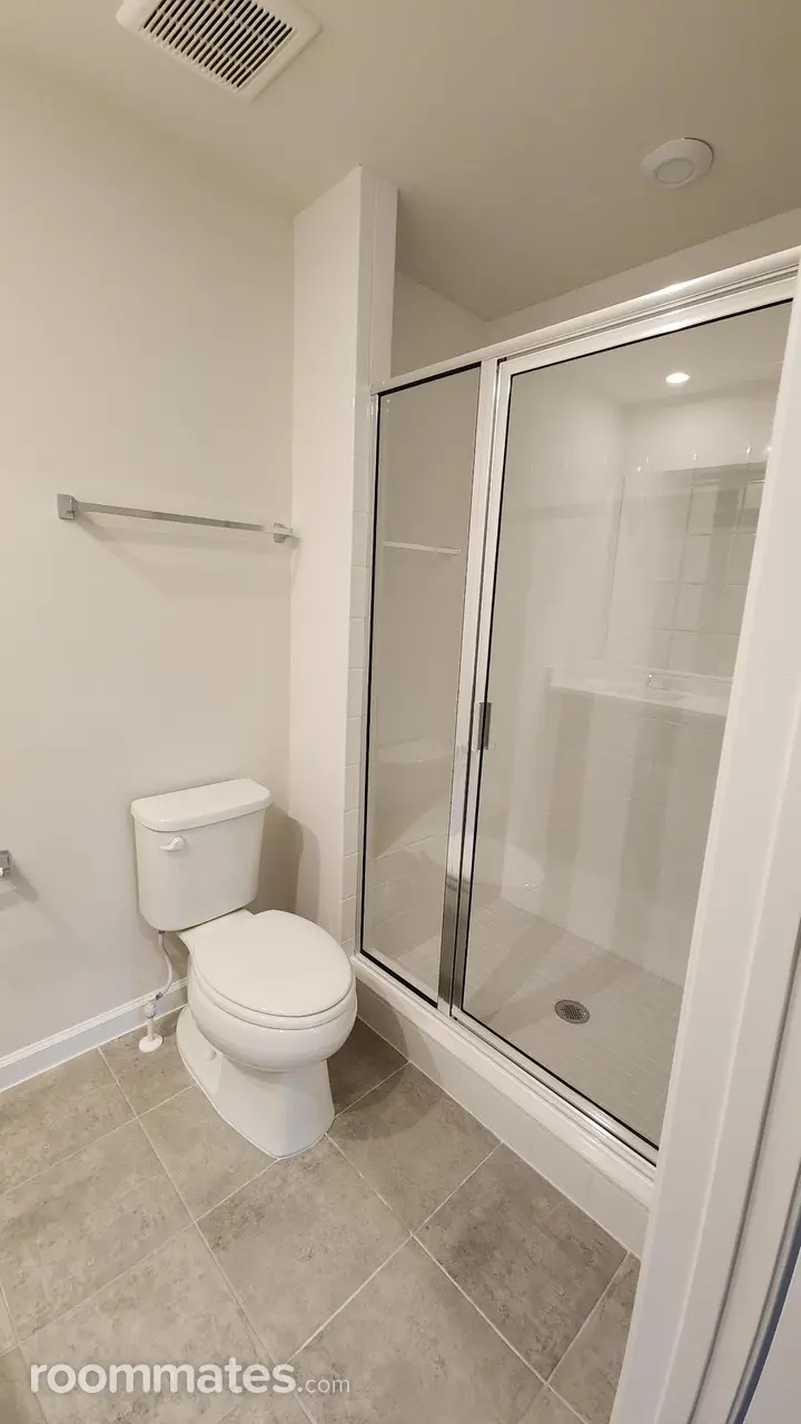 Profile photo 4 of 8