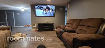 Room for rent in Longview, WA $1000, house