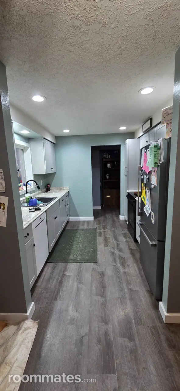 Profile photo 14 of 15