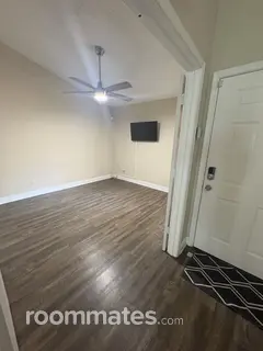 Room for rent in West Palm Beach, FL $1150, house