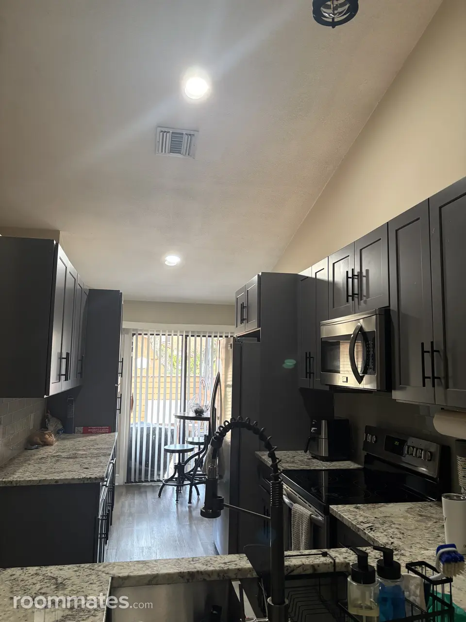 Profile photo 5 of 6