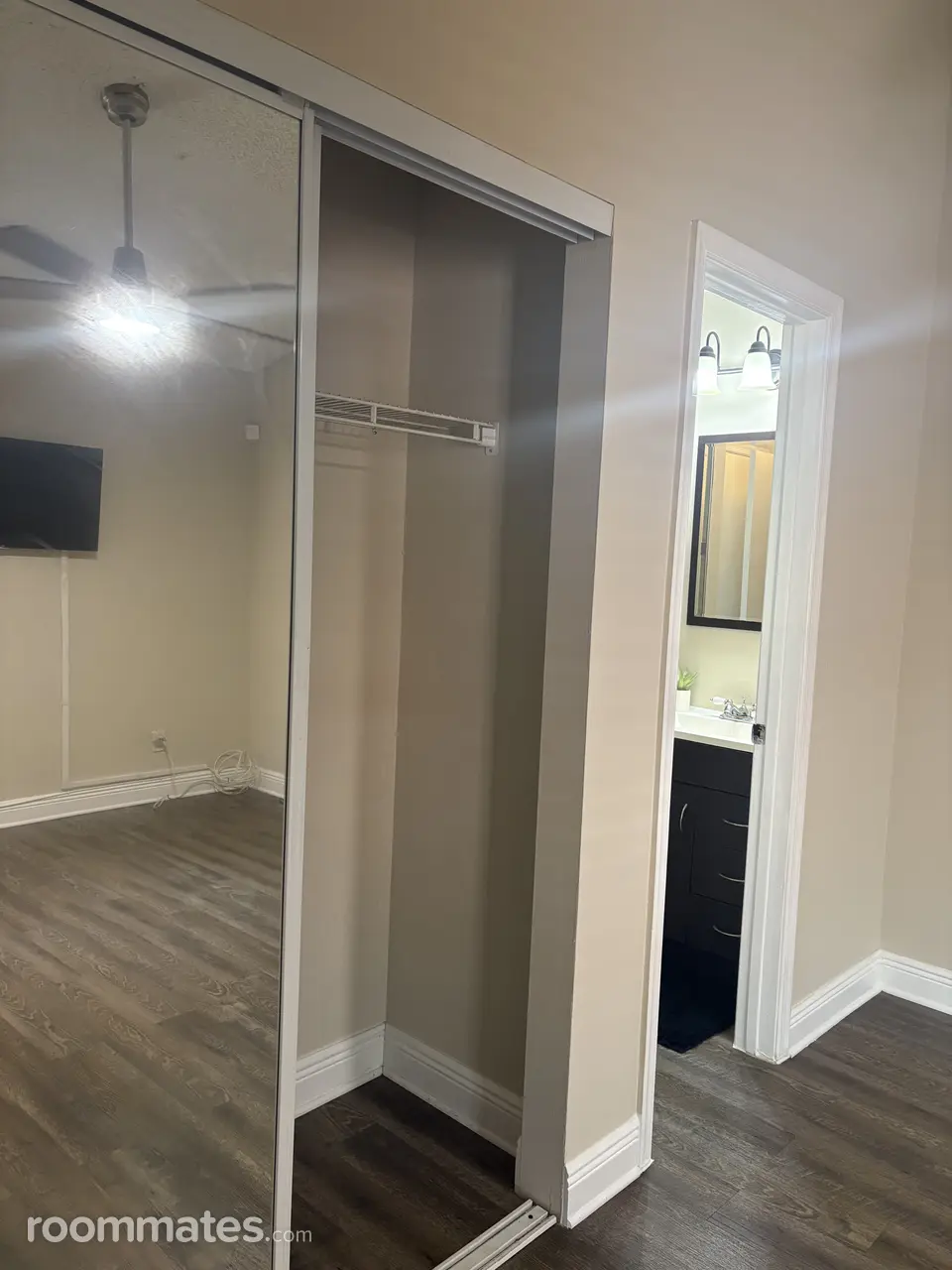 Profile photo 4 of 6