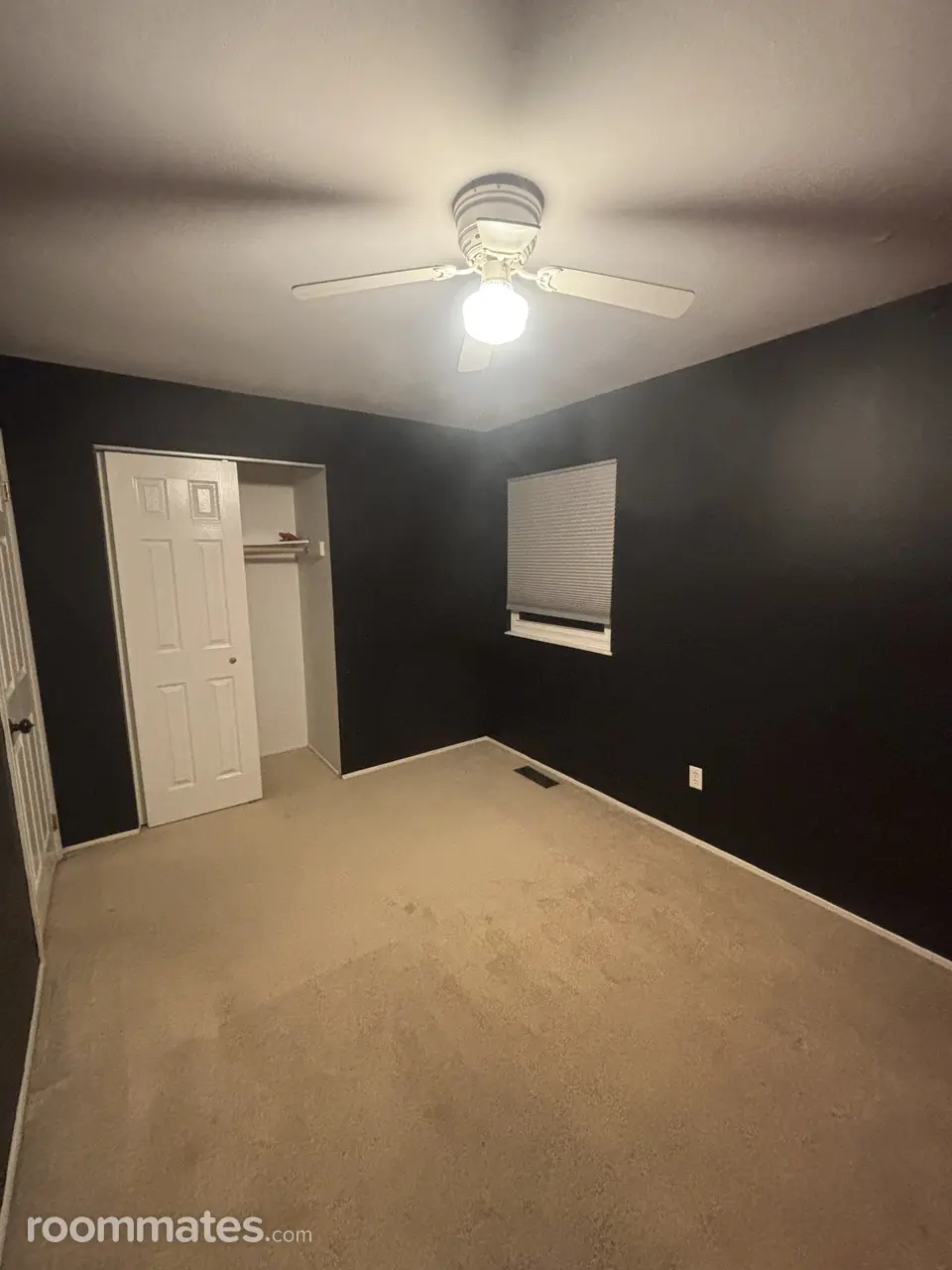 Profile photo 3 of 20