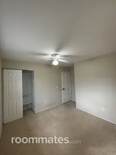 Room for rent in St. Charles, MO $900, house